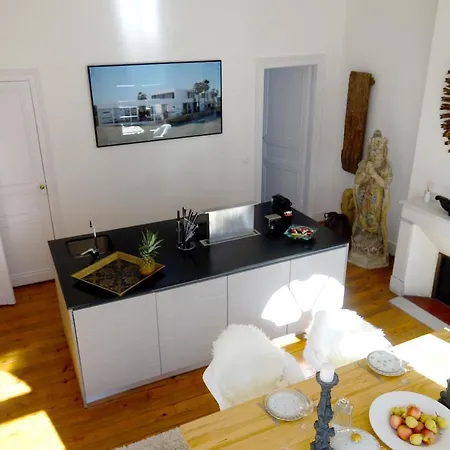 Apartment Le 43 - Maison Eugenie *