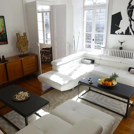 Maison Eugenie Daire