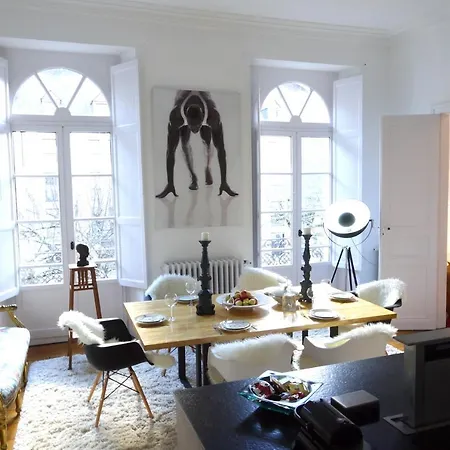 Maison Eugenie Daire *